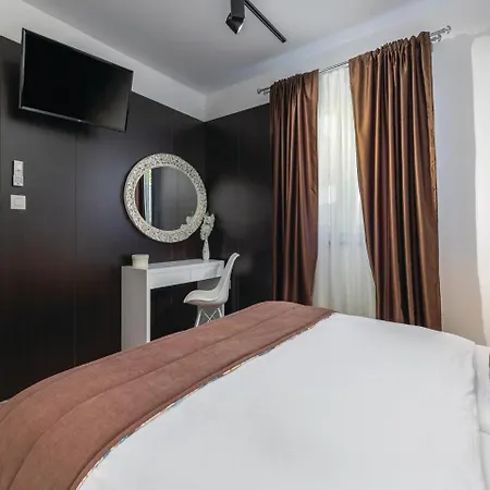 Four Bedroom Holiday In Nova Vas Сasa de vacaciones *